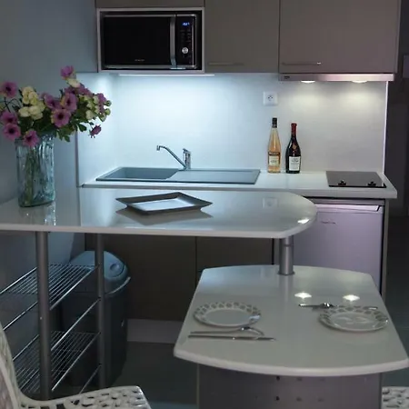 Studio 2 Steps From The Beaches Appartamento Nizza